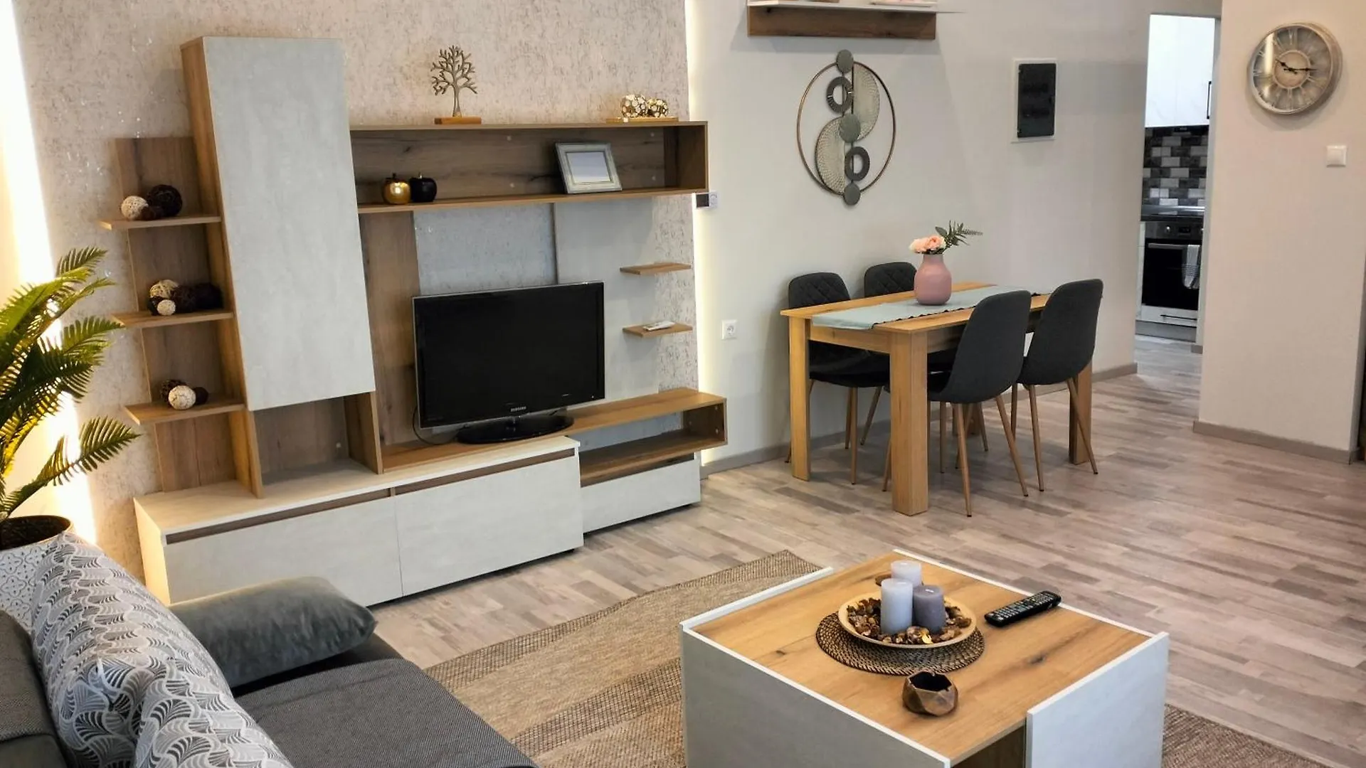 Kontakt z Savvas & Iosif City Stay Residence